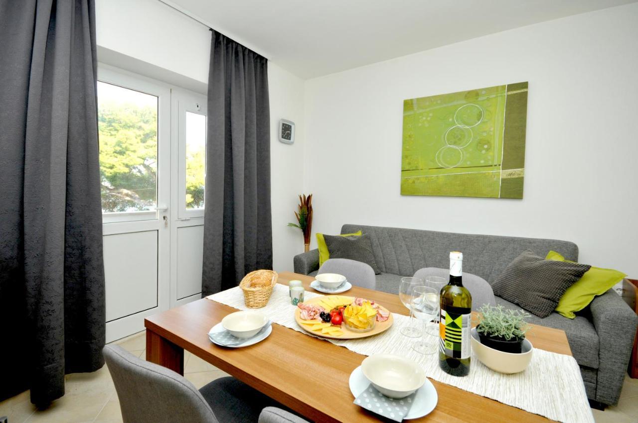 Apartments Penic Trogir Exterior foto